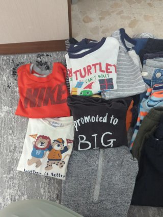 Lote Ropa Bebé 2 Años: 9 Pantalones y 10 Camisetas
