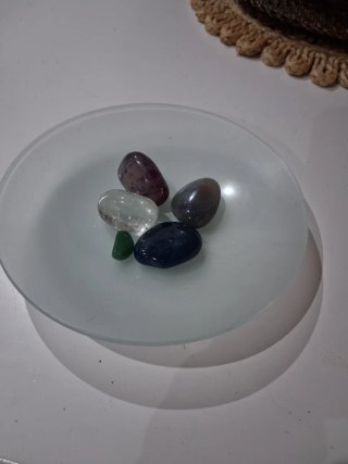 Cuenco de cristal con 5 minerales