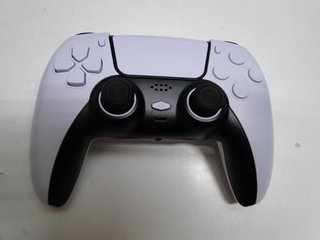 PS4 PRO 1TB CON MANDO (180835)