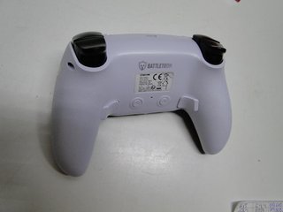 PS4 PRO 1TB CON MANDO (180835)