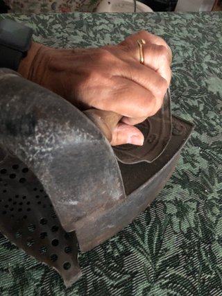 Plancha Carbón Hierro Fundido Siglo XIX