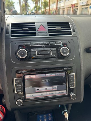 Volkswagen Touran 2011