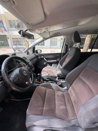 Volkswagen Touran 2011