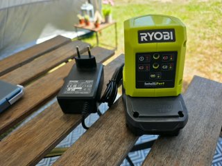 Cargador y Batería Ryobi ONE+ 18V