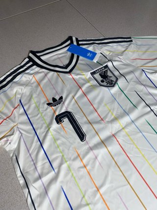 Camiseta Japón Mitoma 7 Adidas blanca
