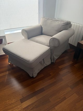 Butacón Ikea con reposapiés