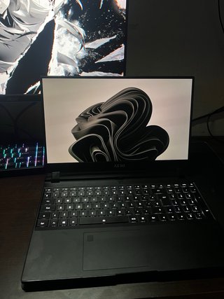 Gigabyte AERO 15 OLED SA Laptop