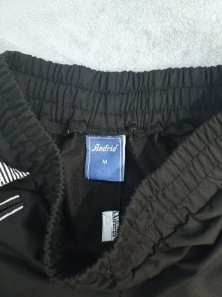 Pantalón corto deportivo negro