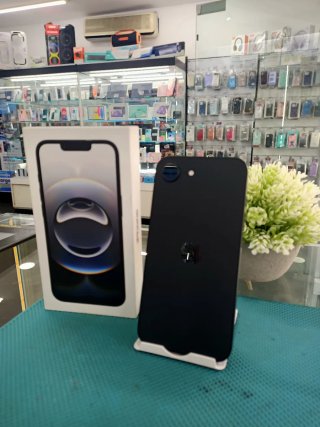 iPhone 16e 128GB Negro