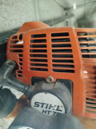 Lote.Soplador Stihl BR 400 y Sierra telescopica.