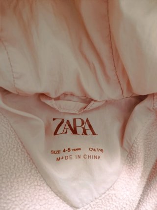 Chaqueta infantil estrellas y  acolchada rosa