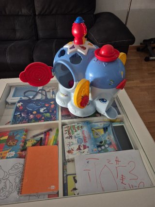 Elefante de juguete infantil