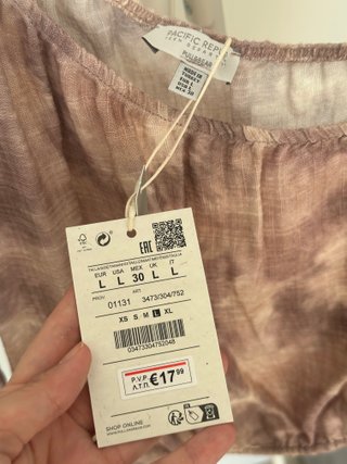 Top asimétrico estampado Pull & Bear talla L