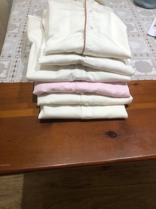 Camisas de hombre blancas y rosas
