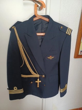 Traje Comunión Niño azul oscuro y pantalon crema