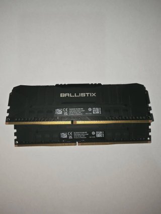 2x 8GB DDR4 Crucial Ballistix 3200MHz RAM