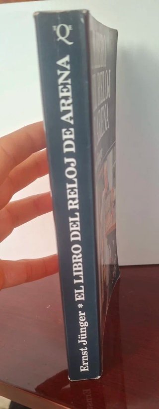 "El libro del reloj de arena" E. Jünger Tusquets
