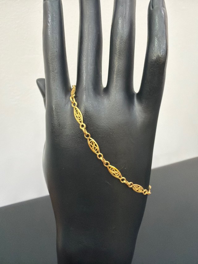 Pulsera oro 18k diseño labrado antiguo