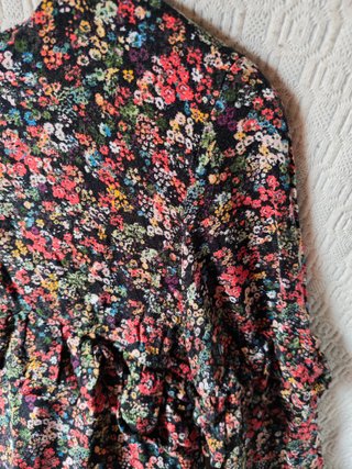 camiseta larga / vestido corto Zara talla M floral