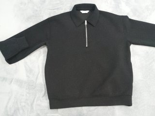 Sudadera negra con cremallera