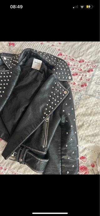 Giubbotto Bershka pelle borchie XS