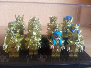591B. Lego Caballeros del Zodiaco, 12 gold cloths