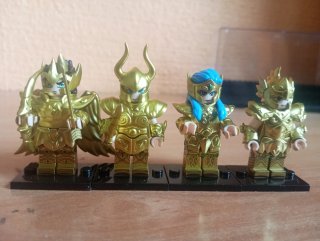 591B. Lego Caballeros del Zodiaco, 12 gold cloths