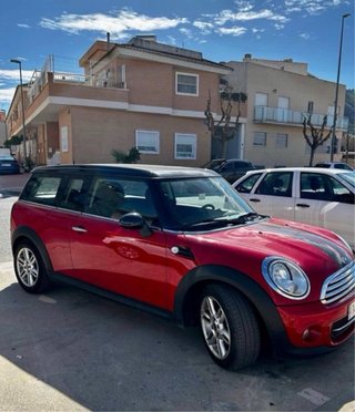 MINI Clubman 2011