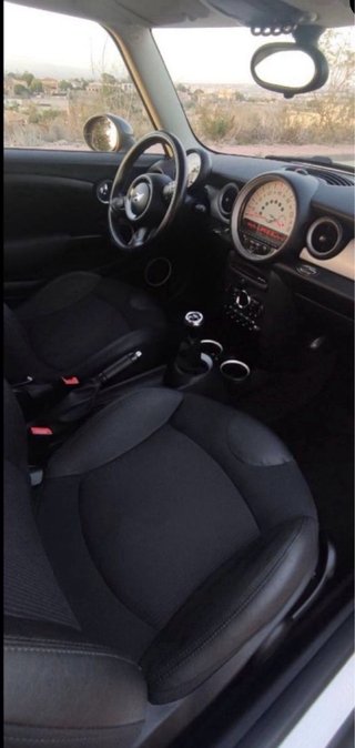 MINI Clubman 2011