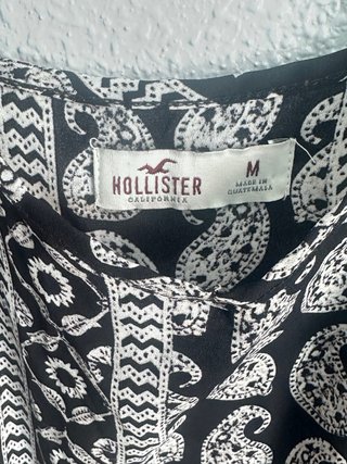 Camiseta tirantes Hollister estampada
