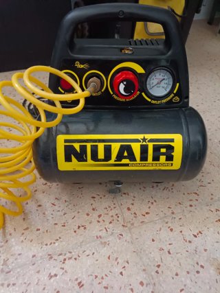 Compresor de aire NUAIR compacto