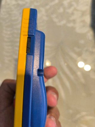 Consola Game Boy Color Edición Pokémon Amarilla