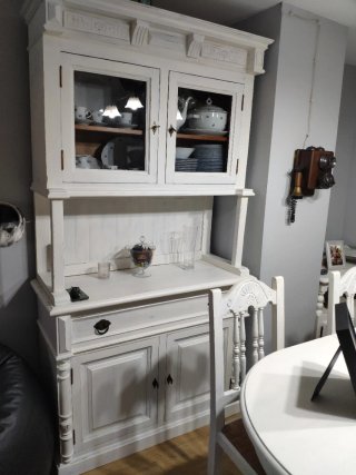 Conjunto de mesa, sillas ......