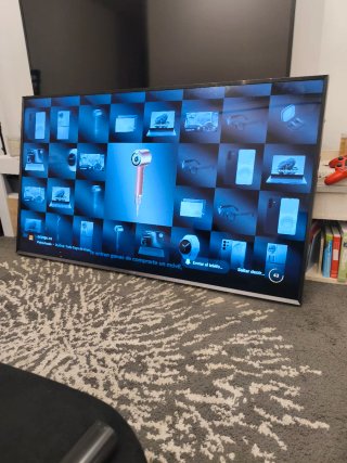 TV Samsung 65" Smart TV para anclar en pared