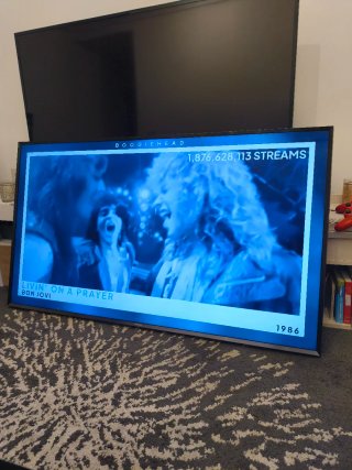 TV Samsung 65" Smart TV para anclar en pared