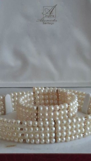 Gargantilla y brazalete perlas y oro 18k Joyeria