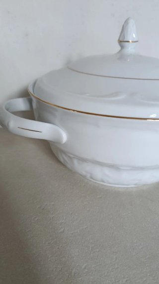 Sopera de porcelana blanca/dorada Włocławek