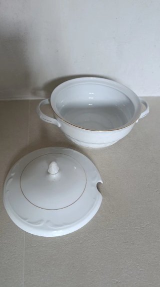 Sopera de porcelana blanca/dorada Włocławek