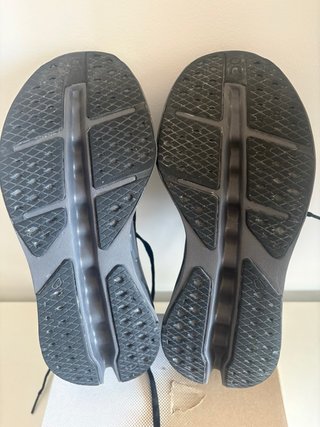 On Cloudsurfer Max Talla 38 Negras