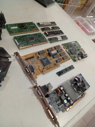 Lote Componentes PC: Gráficas y RAM rotas?