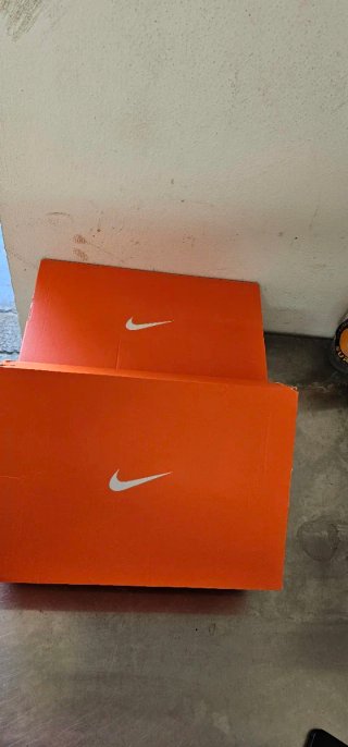 Cajas Nike Naranja (2 unidades)