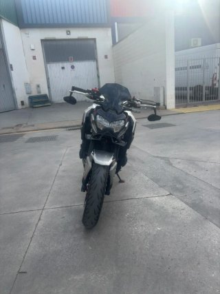 Kawasaki Z900 A2 15.600 km