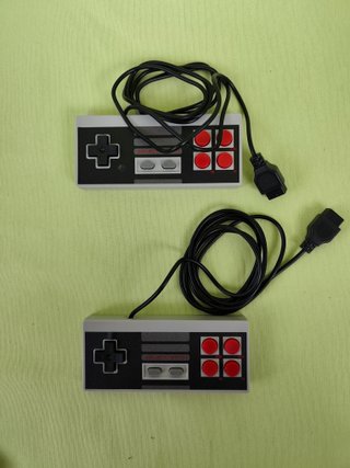 Consola retro tipo NES “Mini Game” con 620 juegos