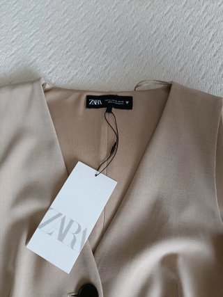 Vestido Zara Beige Plisado