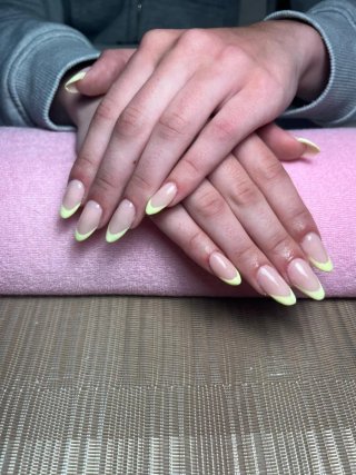 Servicio de manicura