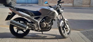 Honda CBF 250 2006 Plata