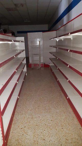 Estanterías y mobiliario comercial