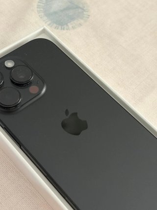 iPhone 16 Pro Negro Titanium