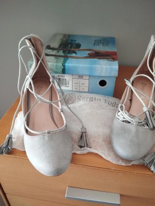 Zapatos Sergio Todzi grises talla 38