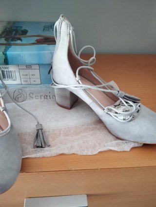 Zapatos Sergio Todzi grises talla 38